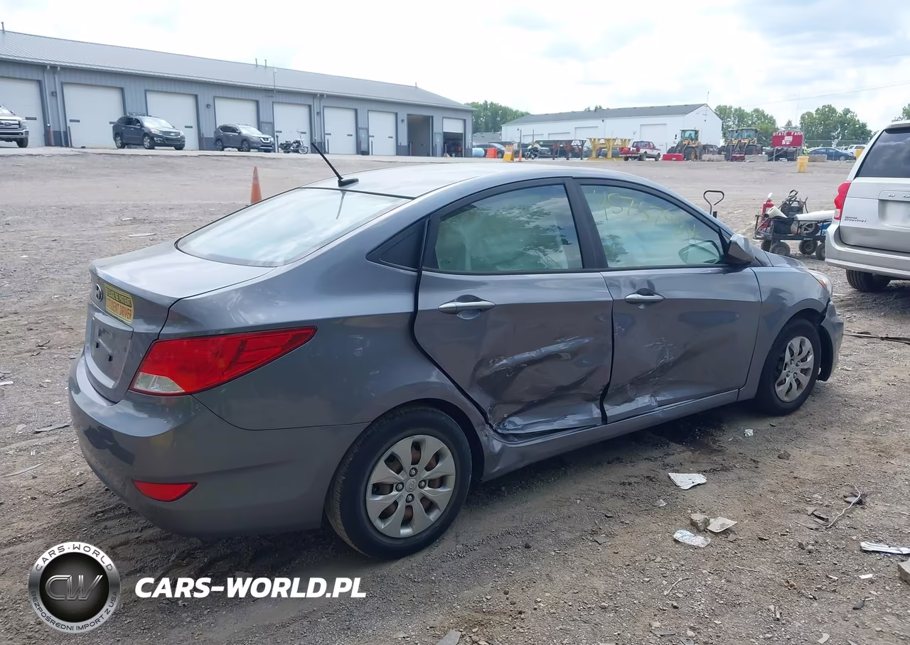 2016 Hyundai Accent Se VIN:KMHCT4AE1GU131068 - 4