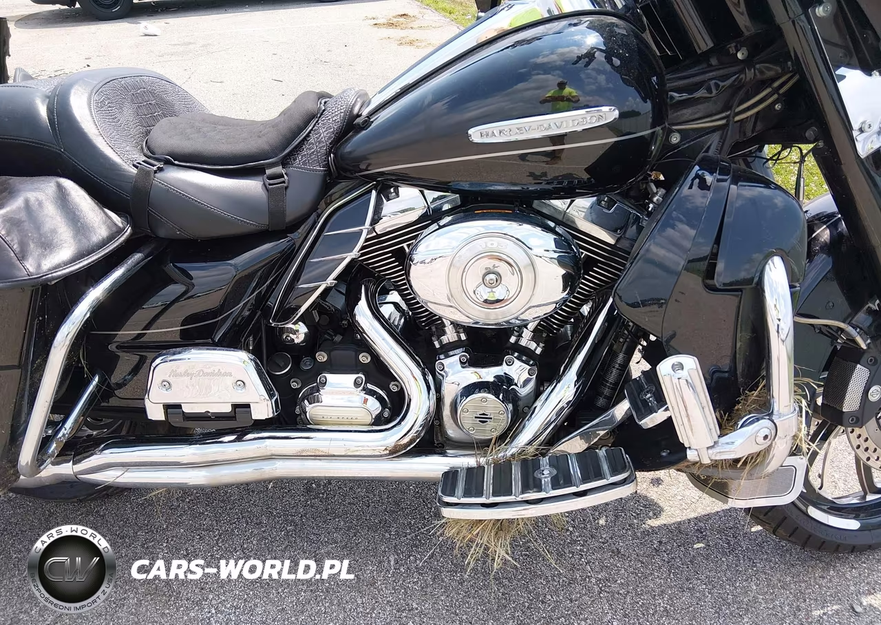 2013 Harley-Davidson Flhtk Electra Glide Ultra Ltd VIN:1HD1KEM15DB690125 - 8