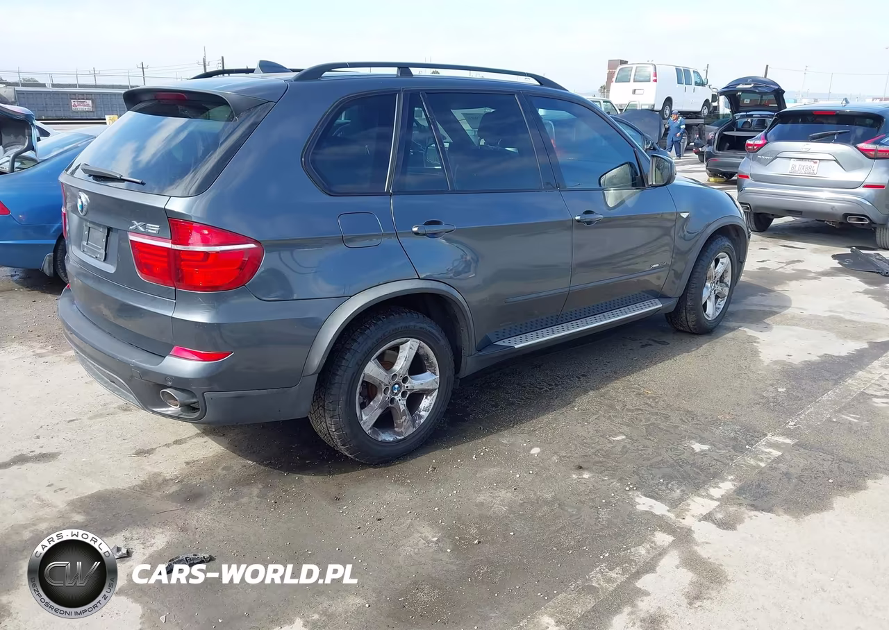 2011 BMW X5 xDrive35D VIN:5UXZW0C56BL370852 - 4