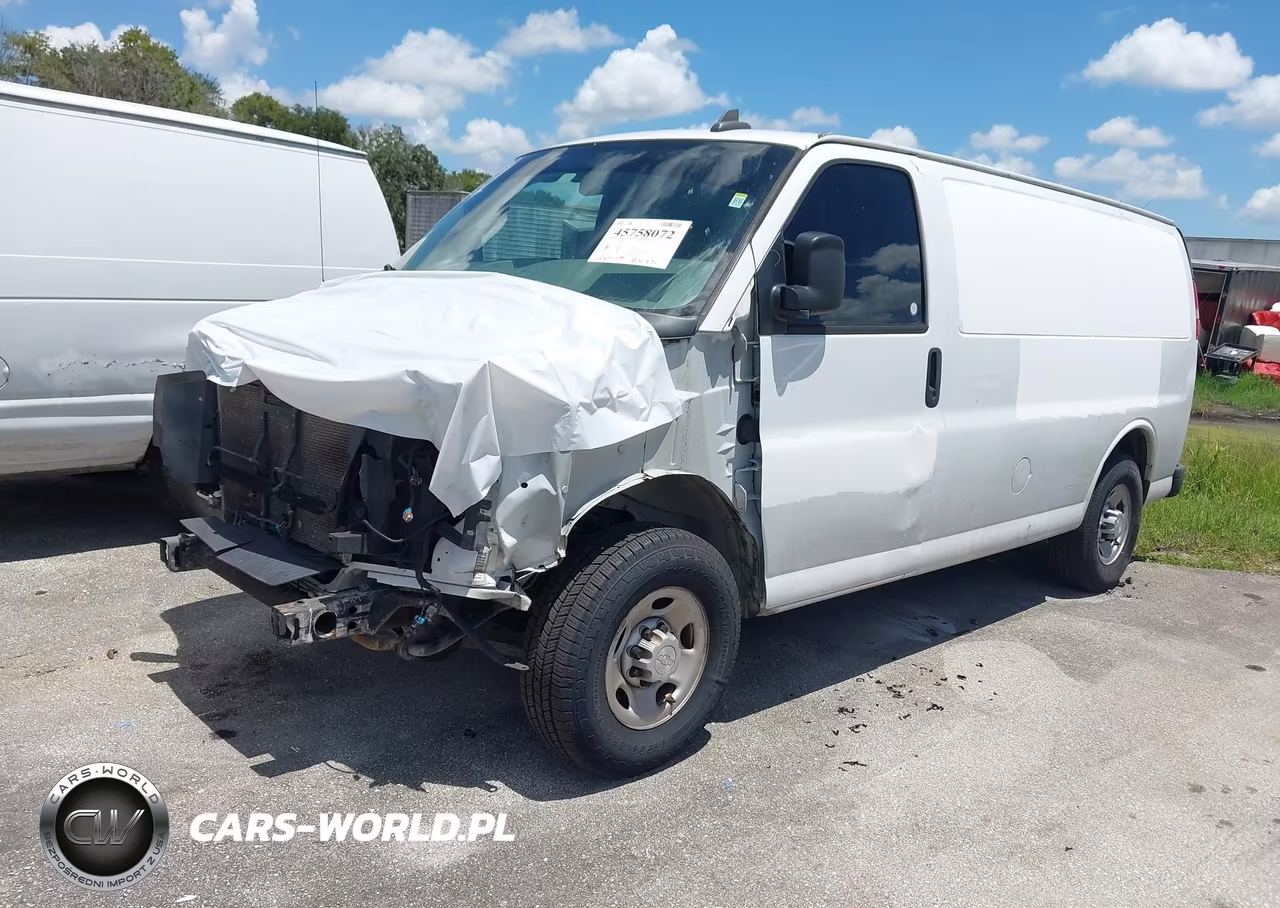 2018 Chevrolet Express 2500 Work Van VIN:1GCWGAFG0J1333553 - 2