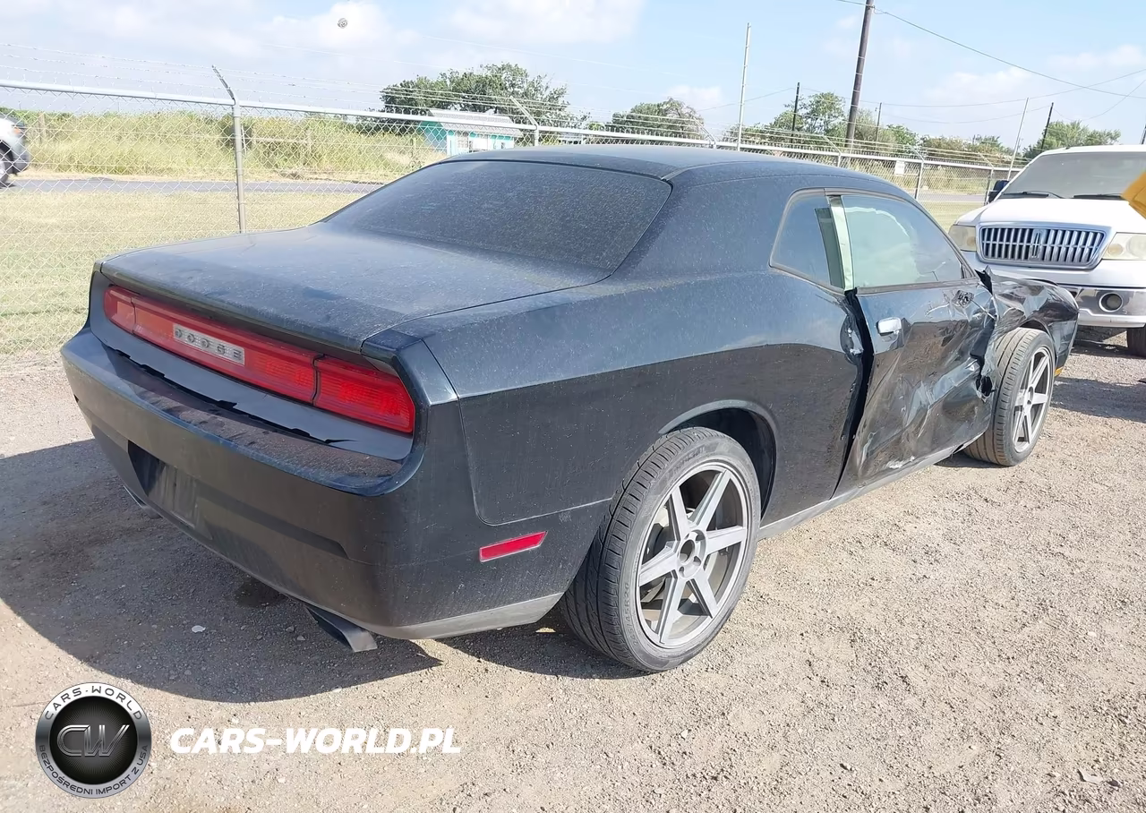 2014 Dodge Challenger Sxt VIN:2C3CDYAG0EH233699 - 4