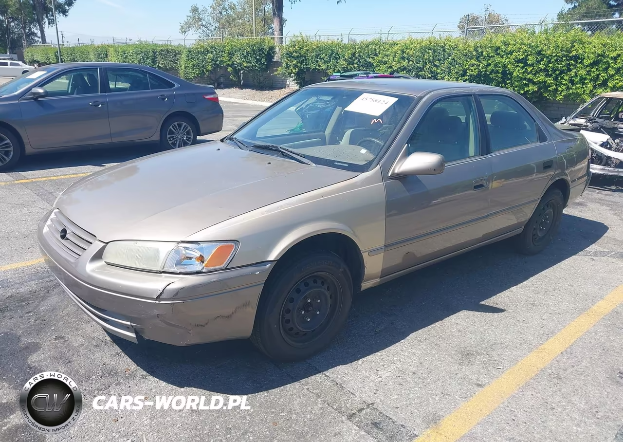 1999 Toyota Camry Ce VIN:4T1BG22K6XU881994 - 2