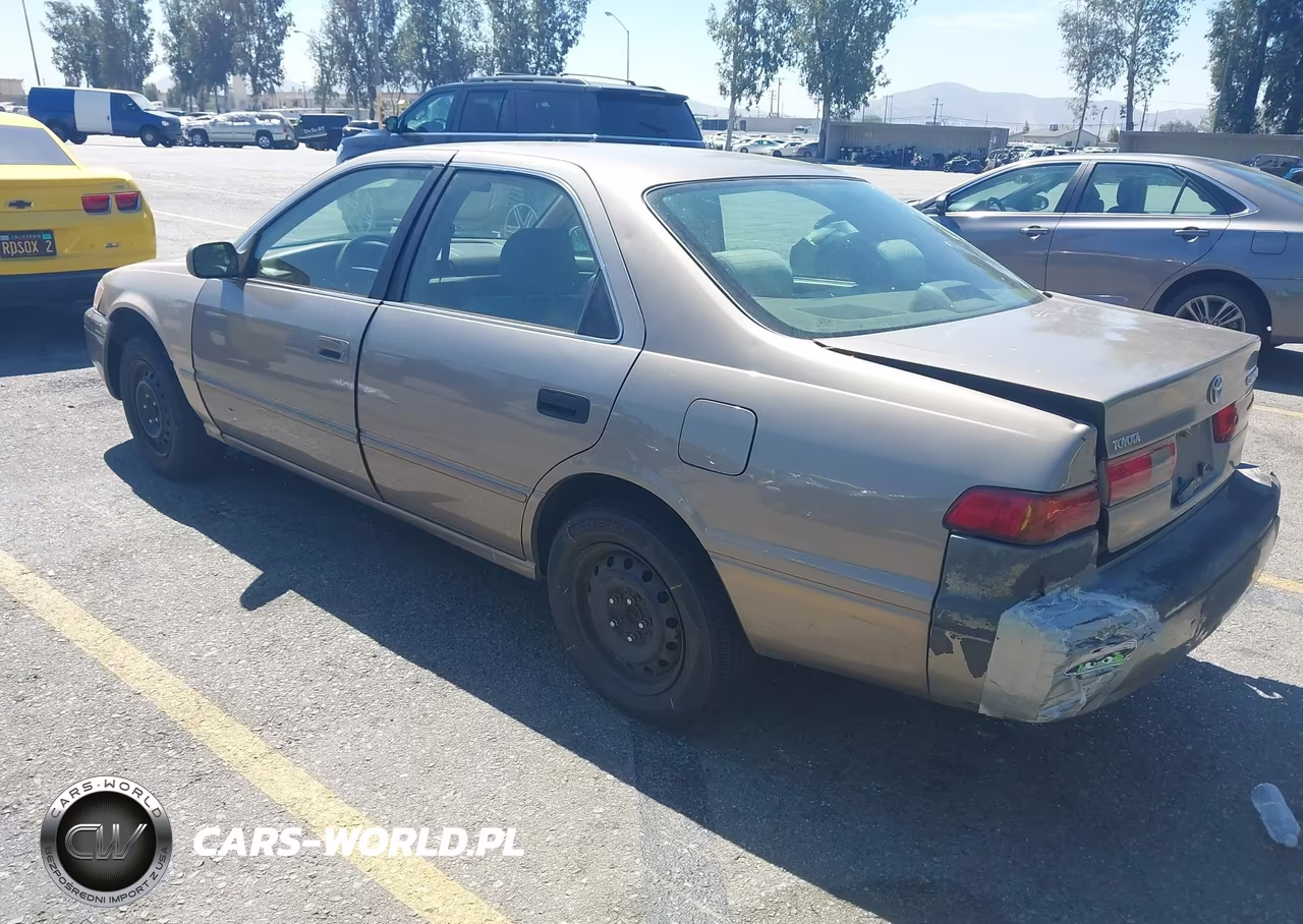 1999 Toyota Camry Ce VIN:4T1BG22K6XU881994 - 3