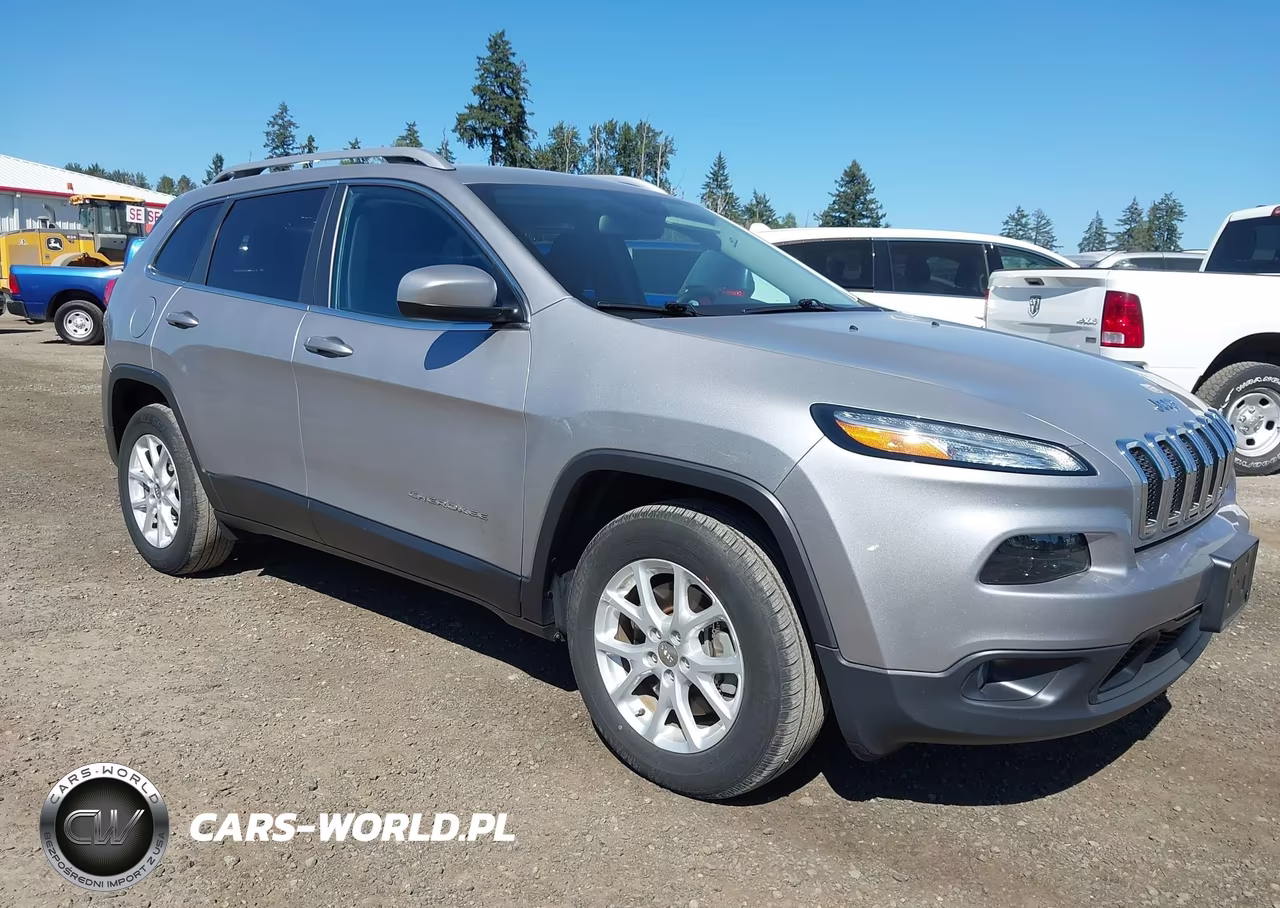 2018 Jeep Cherokee Latitude 4X4 – zdjęcie 1 z 16