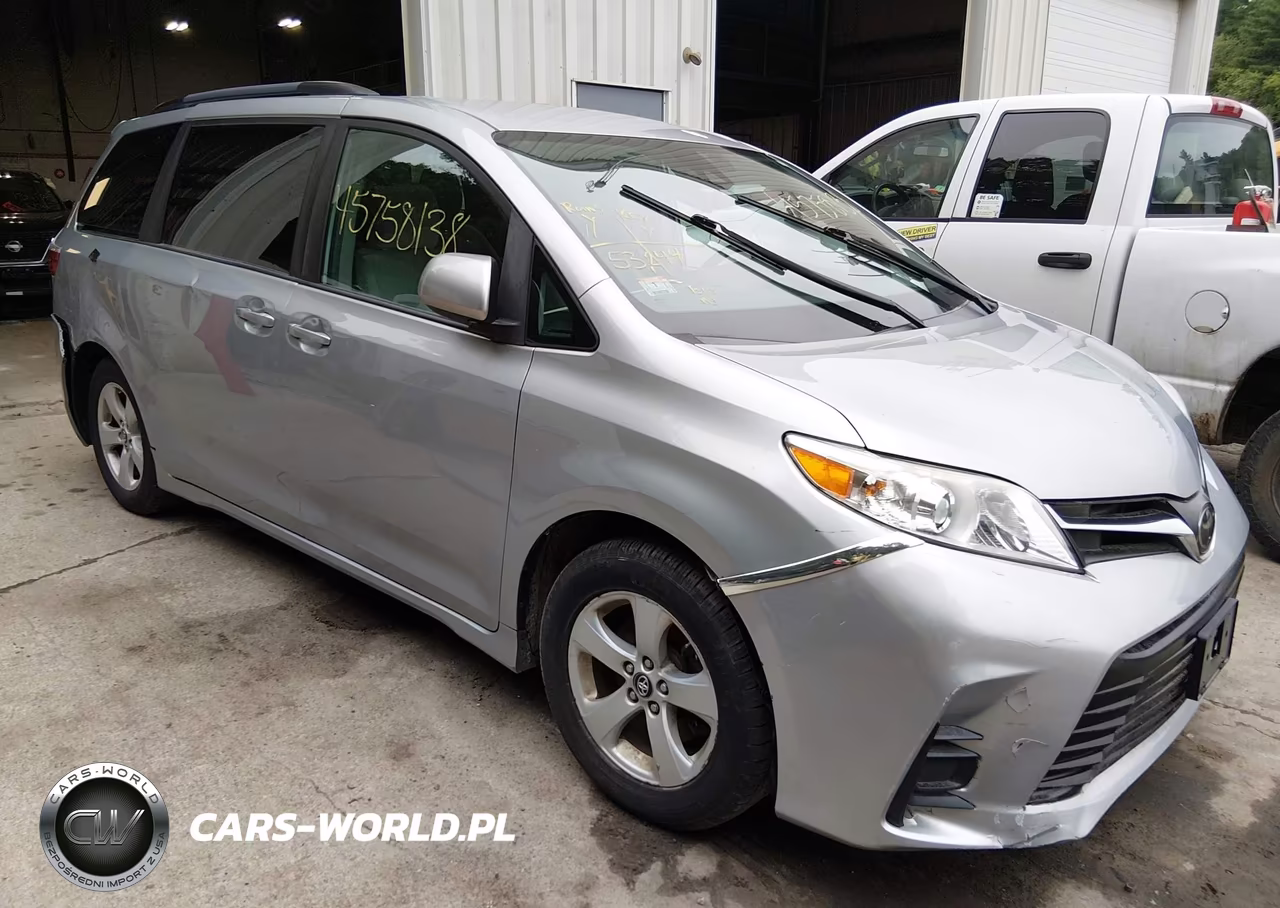 2019 Toyota Sienna Le 8 Passenger