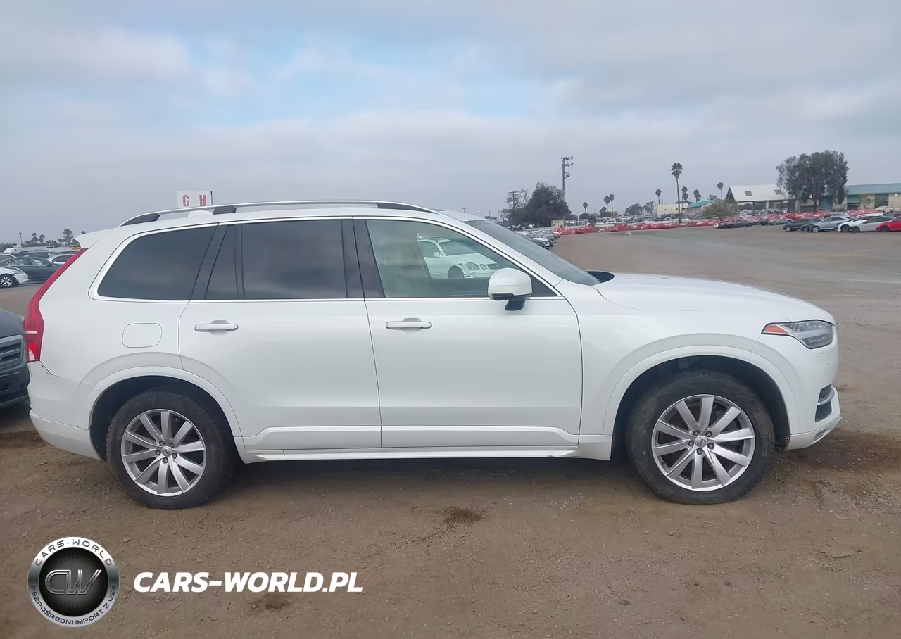 2017 Volvo Xc90 T6 Momentum VIN:YV4A22PK3H1183656 - 13