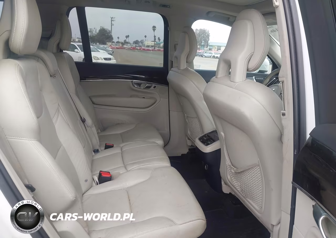 2017 Volvo Xc90 T6 Momentum VIN:YV4A22PK3H1183656 - 8
