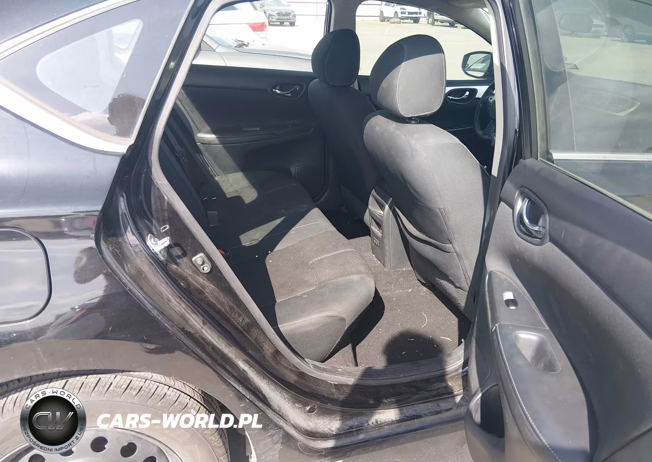 2018 Nissan Sentra S VIN:3N1AB7AP8JY333270 - 8