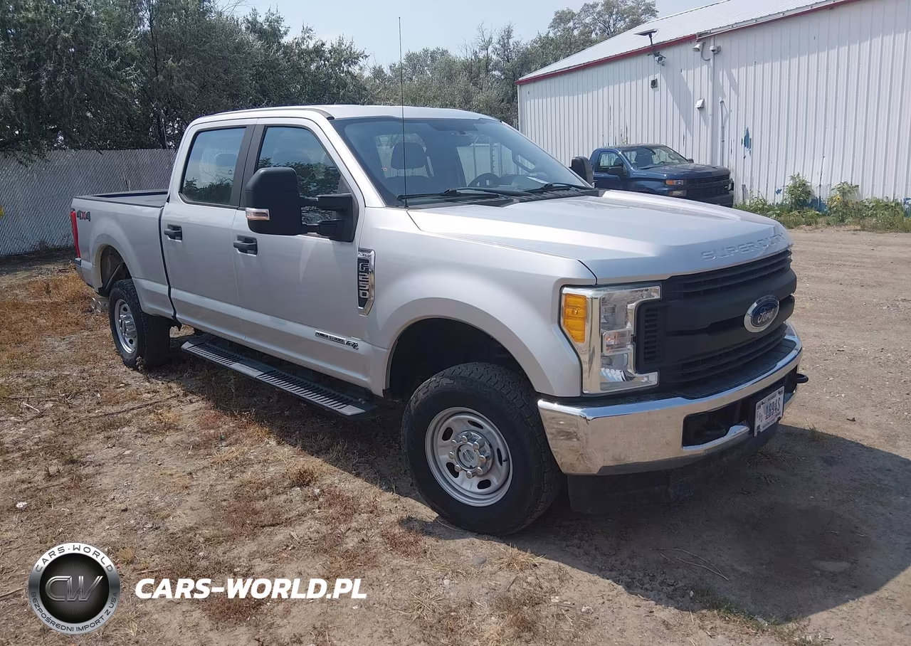 2017 Ford F-250 Xl – zdjęcie 1 z 18