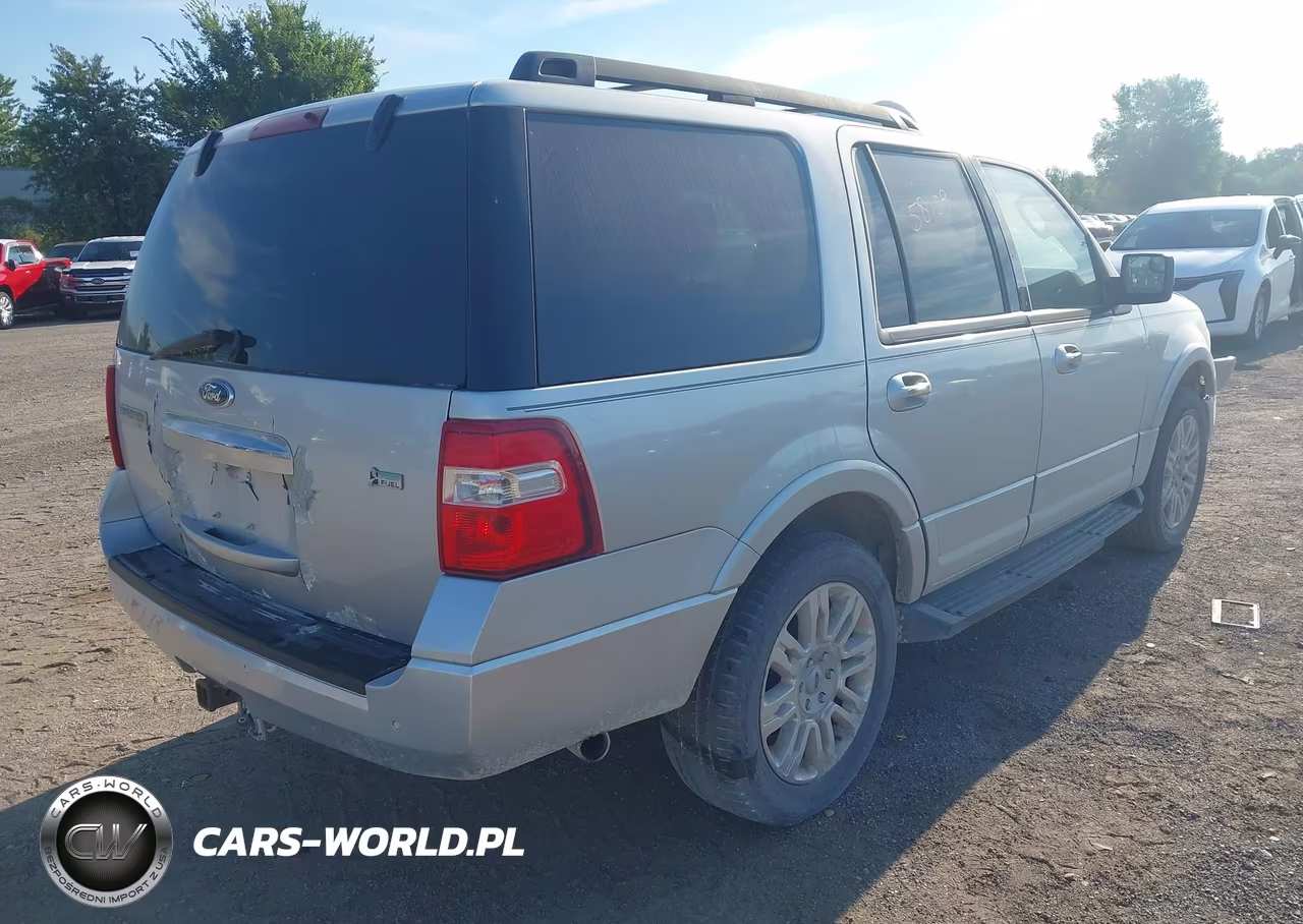 2012 Ford Expedition Xlt VIN:1FMJU1J50CEF49256 - 4