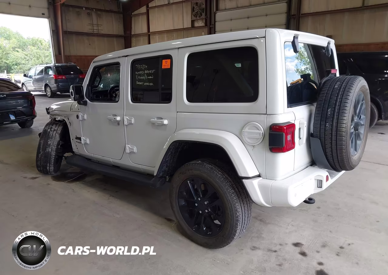 2021 Jeep Wrangler Unlimited High Altitude VIN:1C4HJXEG8MW814902 - 3