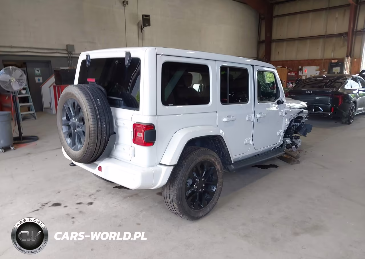 2021 Jeep Wrangler Unlimited High Altitude VIN:1C4HJXEG8MW814902 - 4