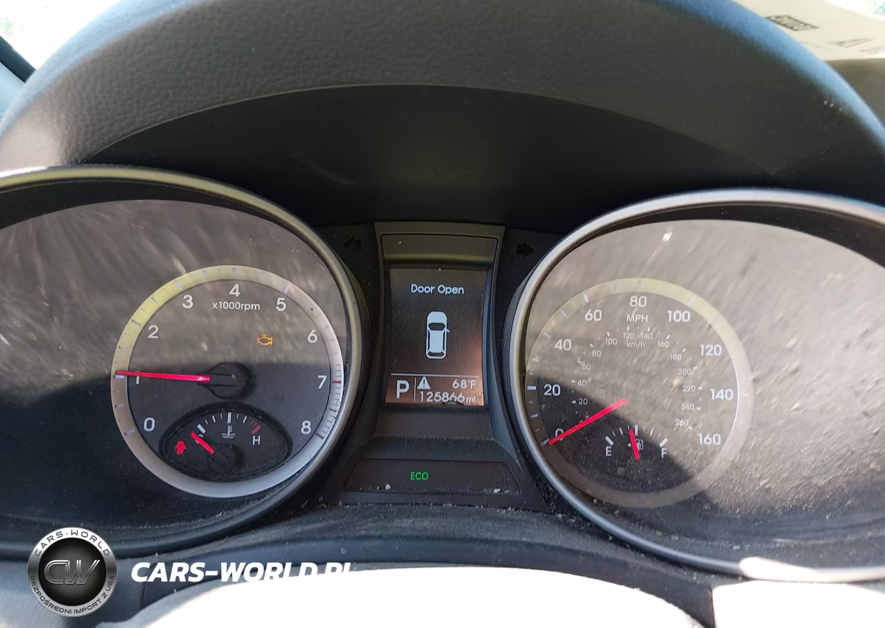 2015 Hyundai Santa Fe Sport 2.4L VIN:5XYZUDLB0FG242080 - 7