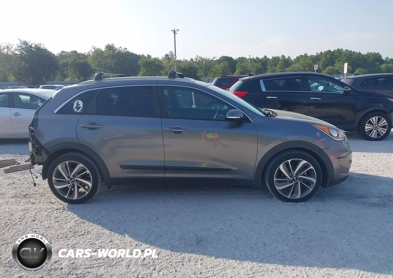 2017 Kia Niro Touring VIN:KNDCE3LC0H5076421 - 14