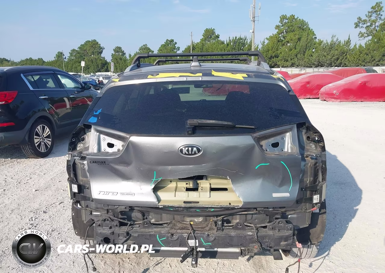 2017 Kia Niro Touring VIN:KNDCE3LC0H5076421 - 17