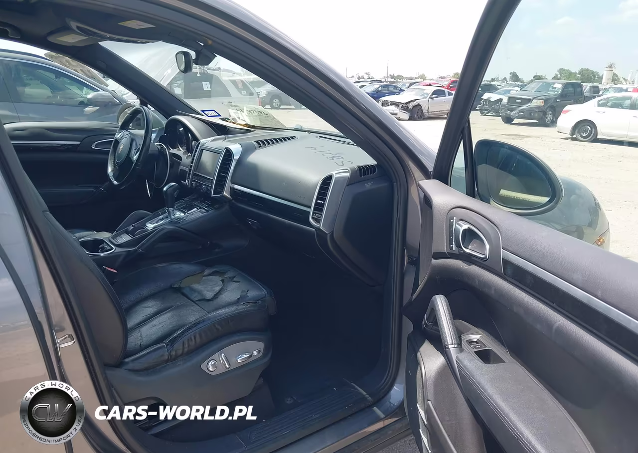 2012 Porsche Cayenne VIN:WP1AA2A22CLA02301 - 5