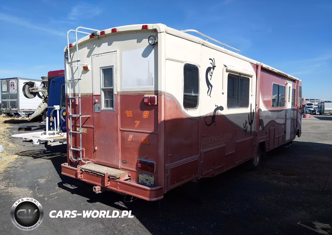 1989 Chevrolet P30 VIN:1GBKP37WXK3333926 - 4
