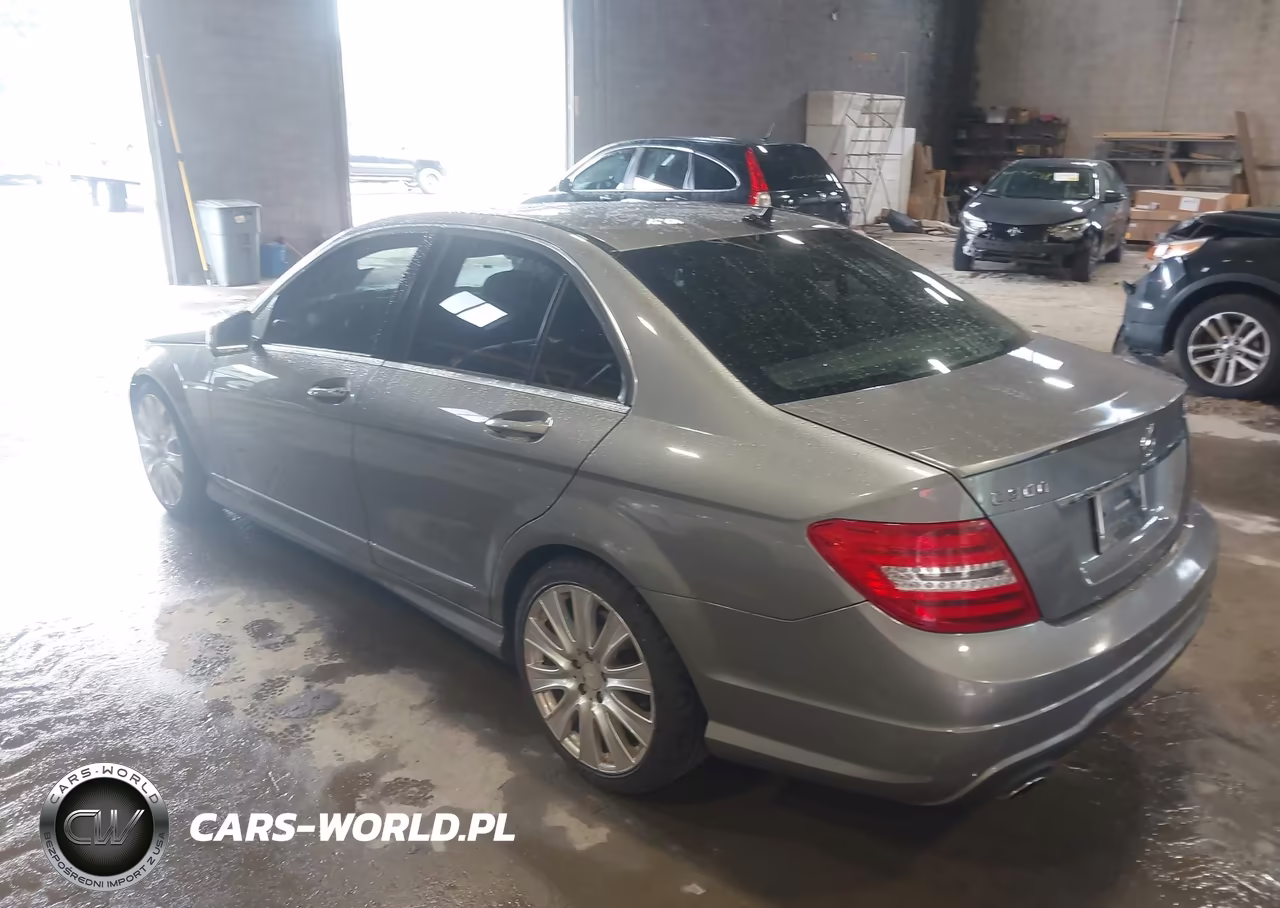 2013 Mercedes-Benz C 300 Sport 4Matic VIN:WDDGF8AB0DR283437 - 3