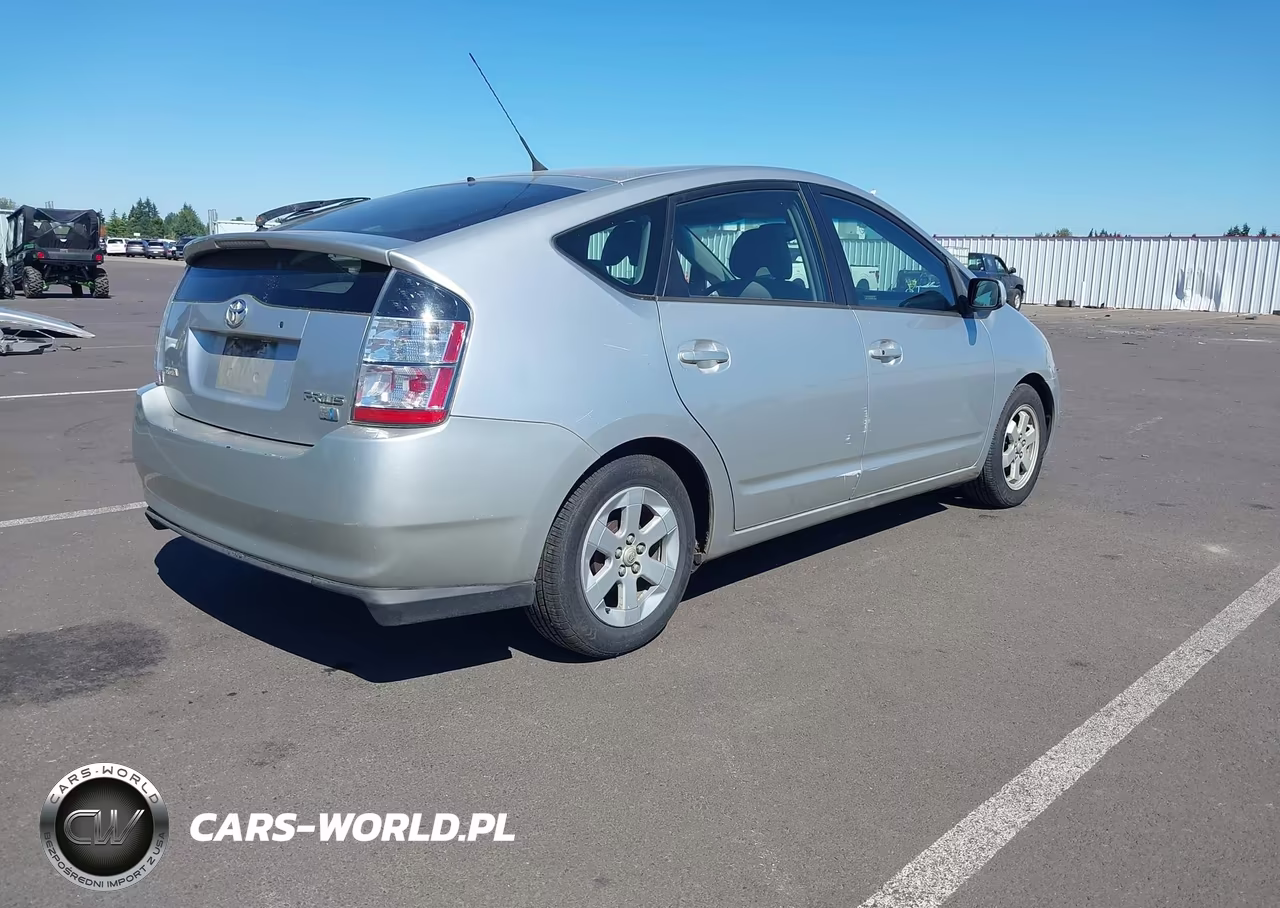 2005 Toyota Prius VIN:JTDKB20UX57045642 - 4