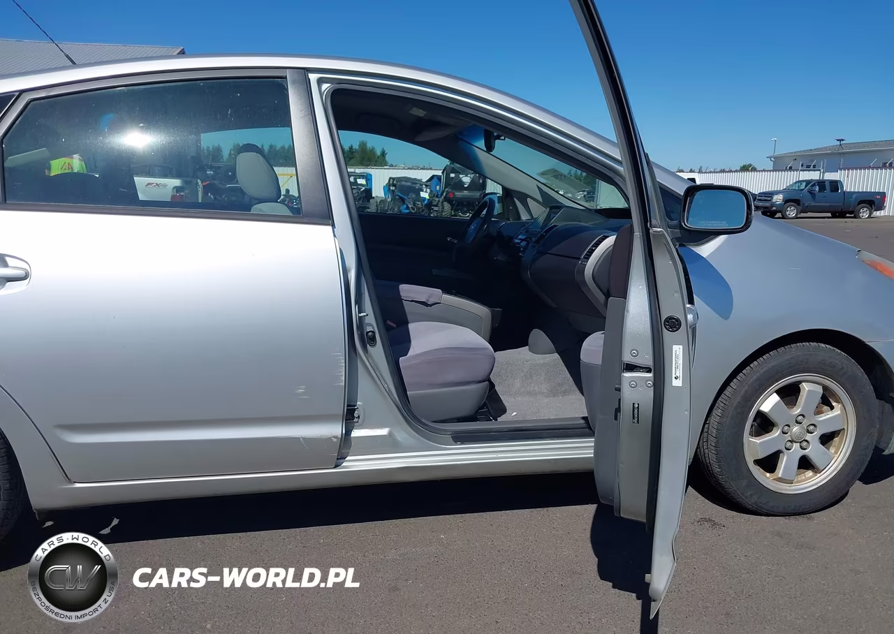 2005 Toyota Prius VIN:JTDKB20UX57045642 - 5