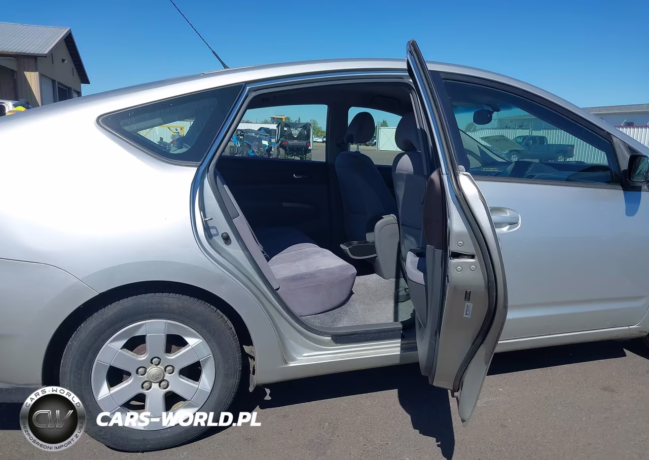 2005 Toyota Prius VIN:JTDKB20UX57045642 - 8