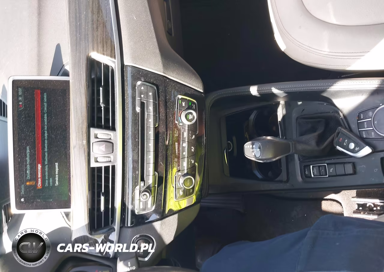 2018 BMW X1 Sdrive28I VIN:WBXHU7C34J5H42711 - 11