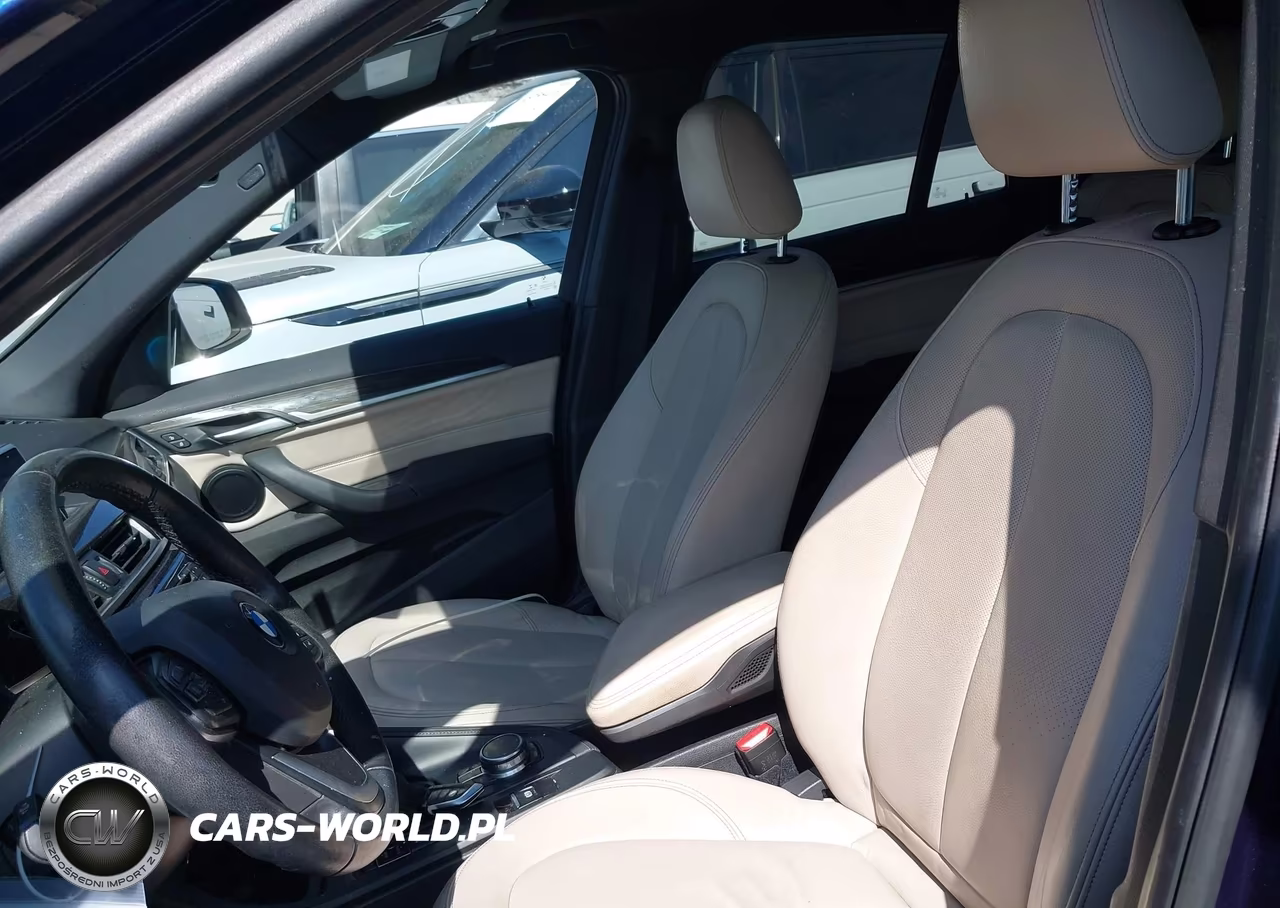 2018 BMW X1 Sdrive28I VIN:WBXHU7C34J5H42711 - 19