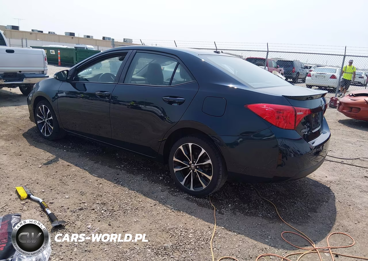 2018 Toyota Corolla Se VIN:2T1BURHE2JC010022 - 3