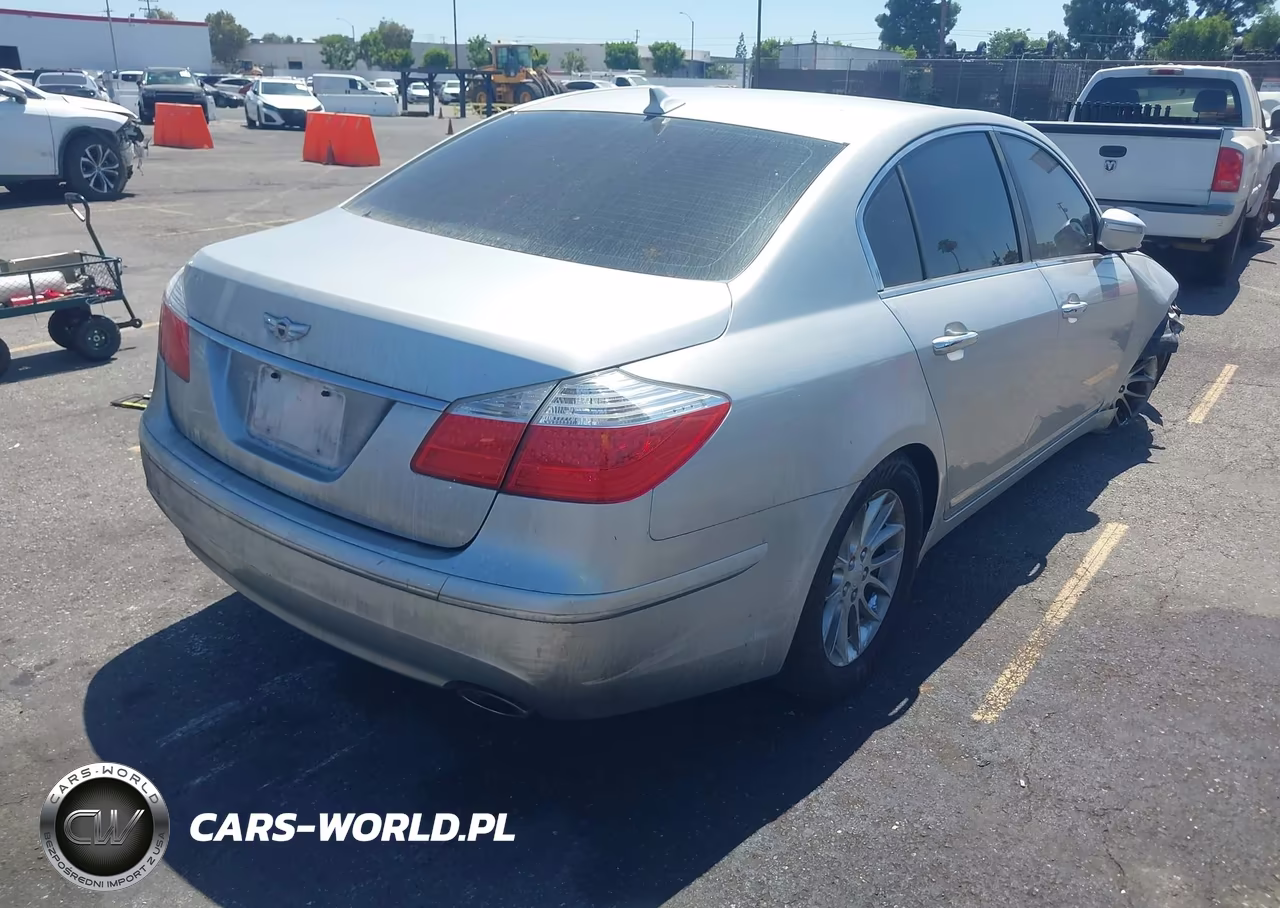 2011 Hyundai Genesis 3.8 VIN:KMHGC4DEXBU139305 - 4
