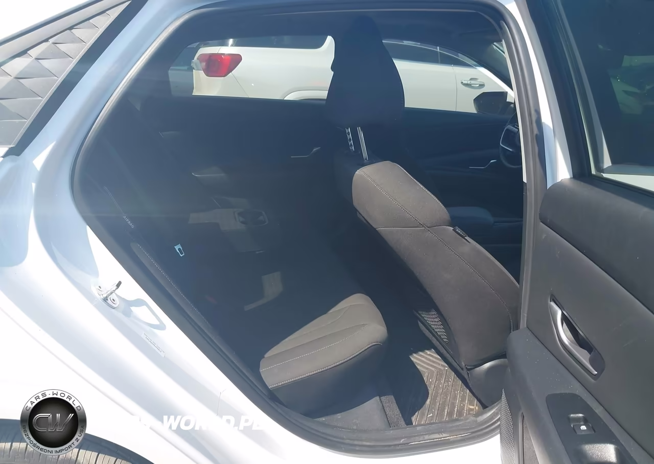 2025 Hyundai Elantra Sel Convenience VIN:KMHLS4DG9SU946613 - 8