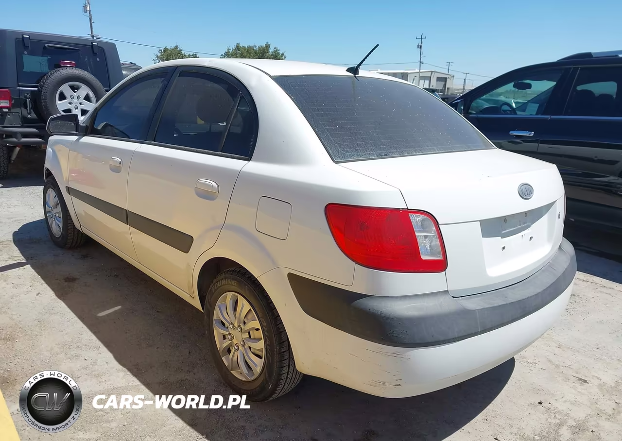 2008 Kia Rio VIN:KNADE123886403813 - 3