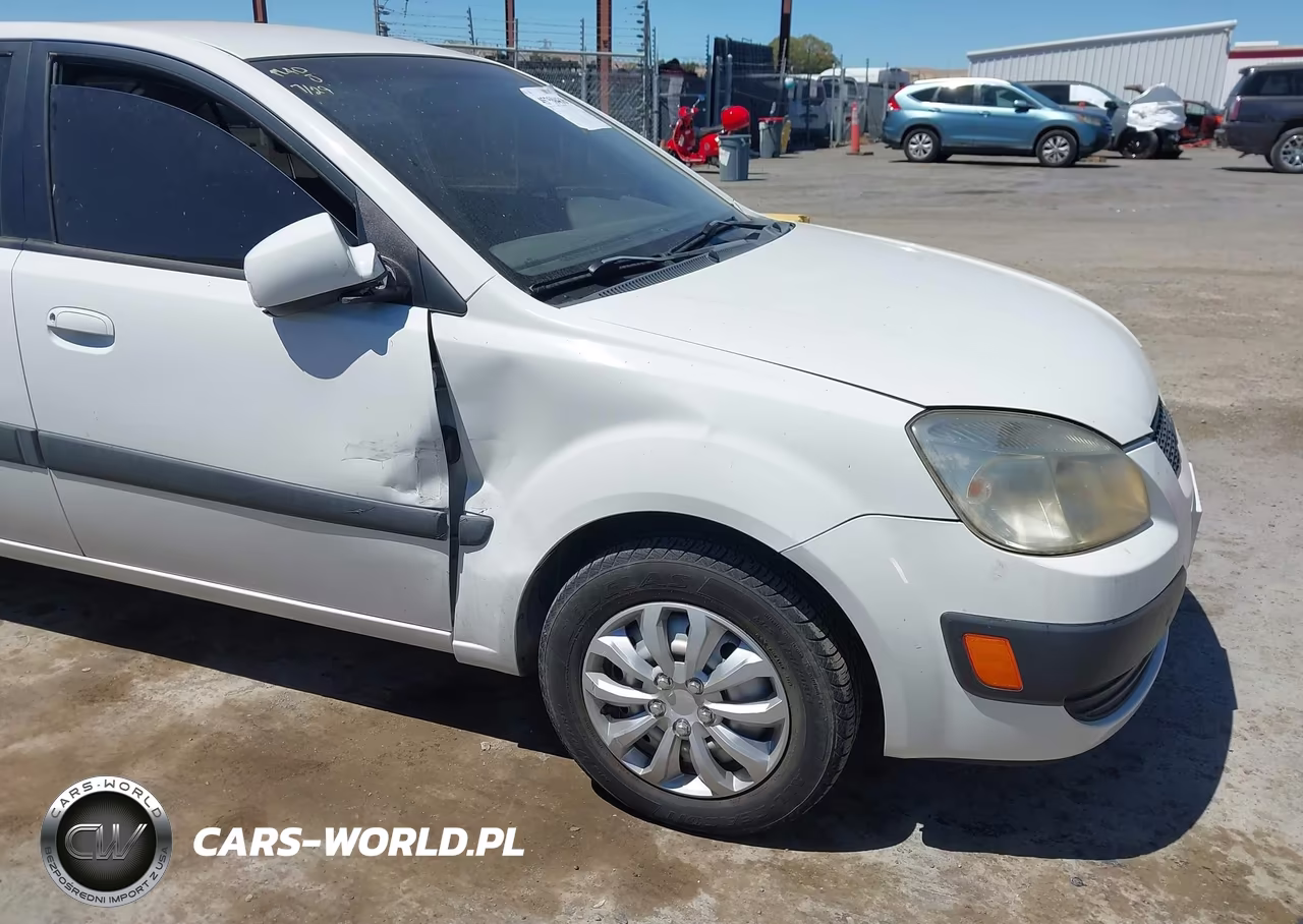 2008 Kia Rio VIN:KNADE123886403813 - 6