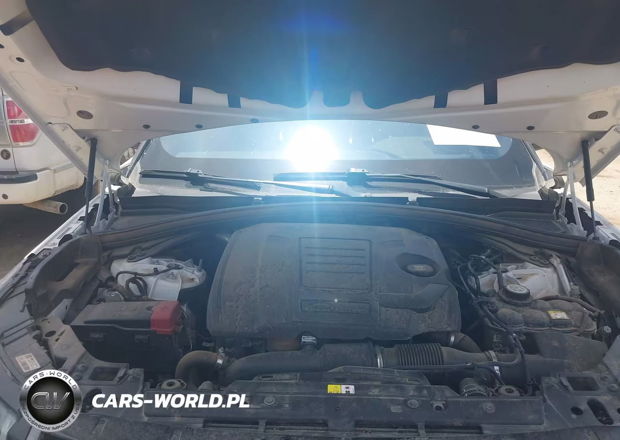 2018 Land Rover Range Rover Velar P250 Se R-Dynamic VIN:SALYL2RXXJA757384 - 10