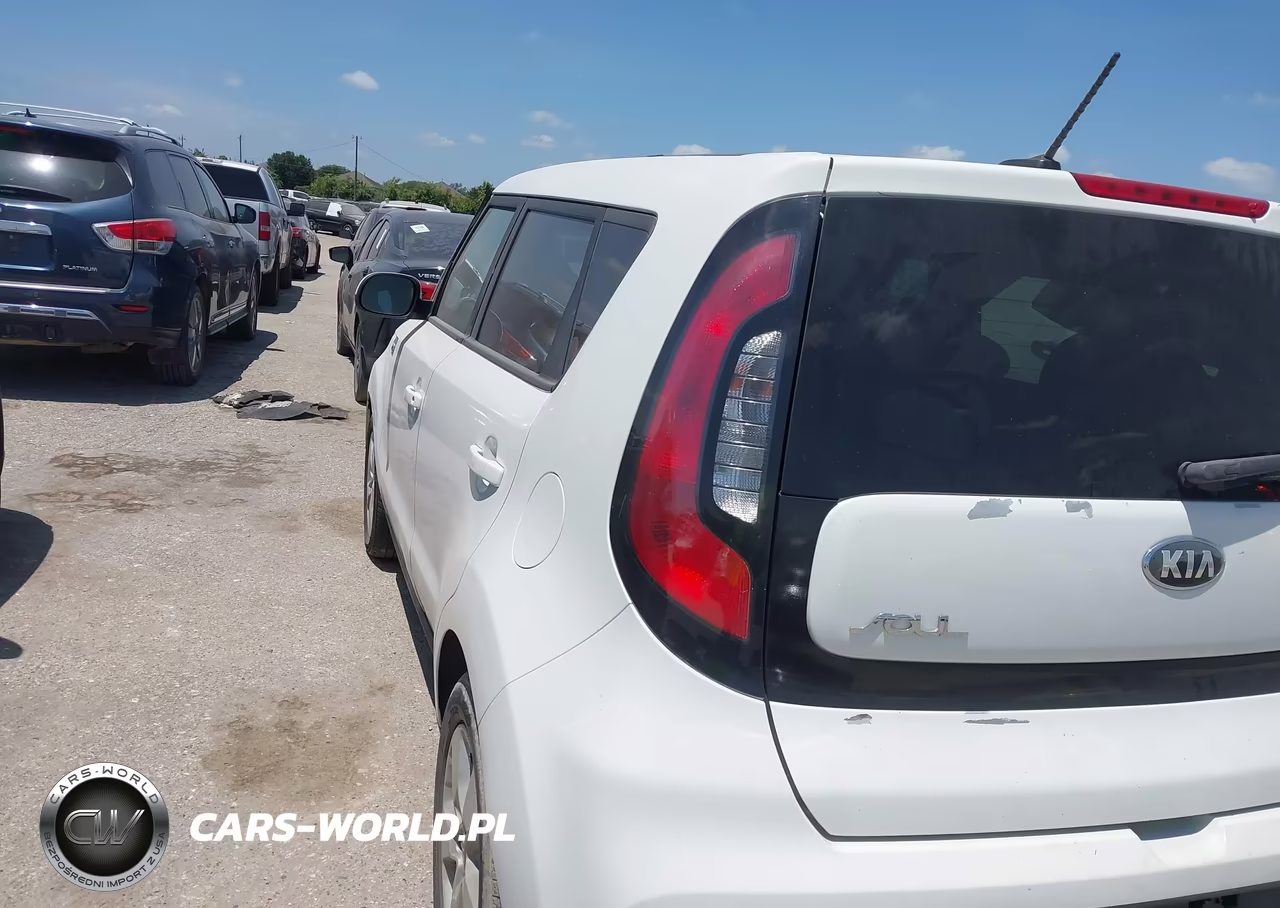 2018 Kia Soul VIN:KNDJN2A26J7560213 - 15