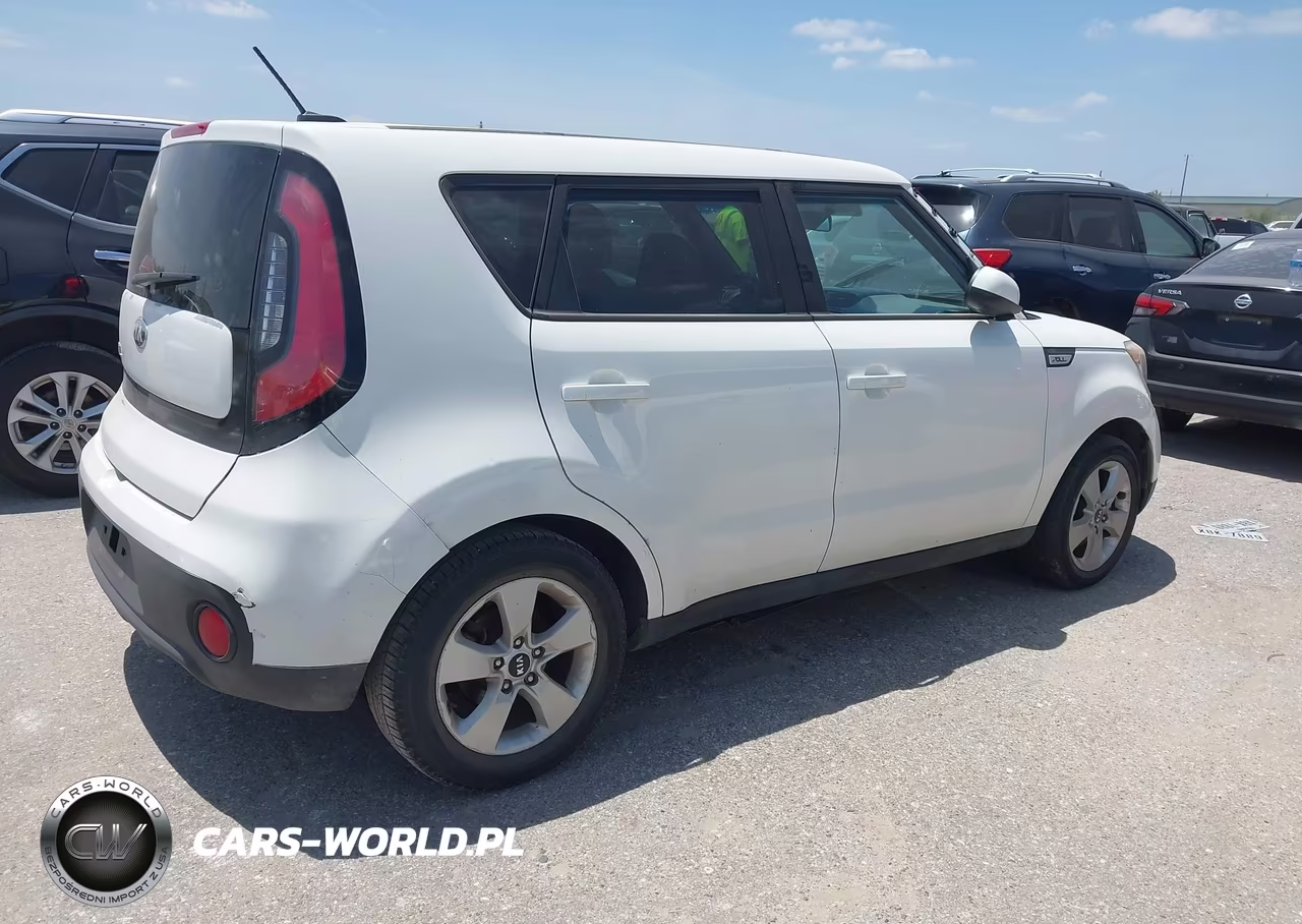 2018 Kia Soul VIN:KNDJN2A26J7560213 - 4