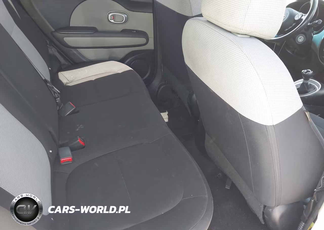 2018 Kia Soul VIN:KNDJN2A26J7560213 - 8