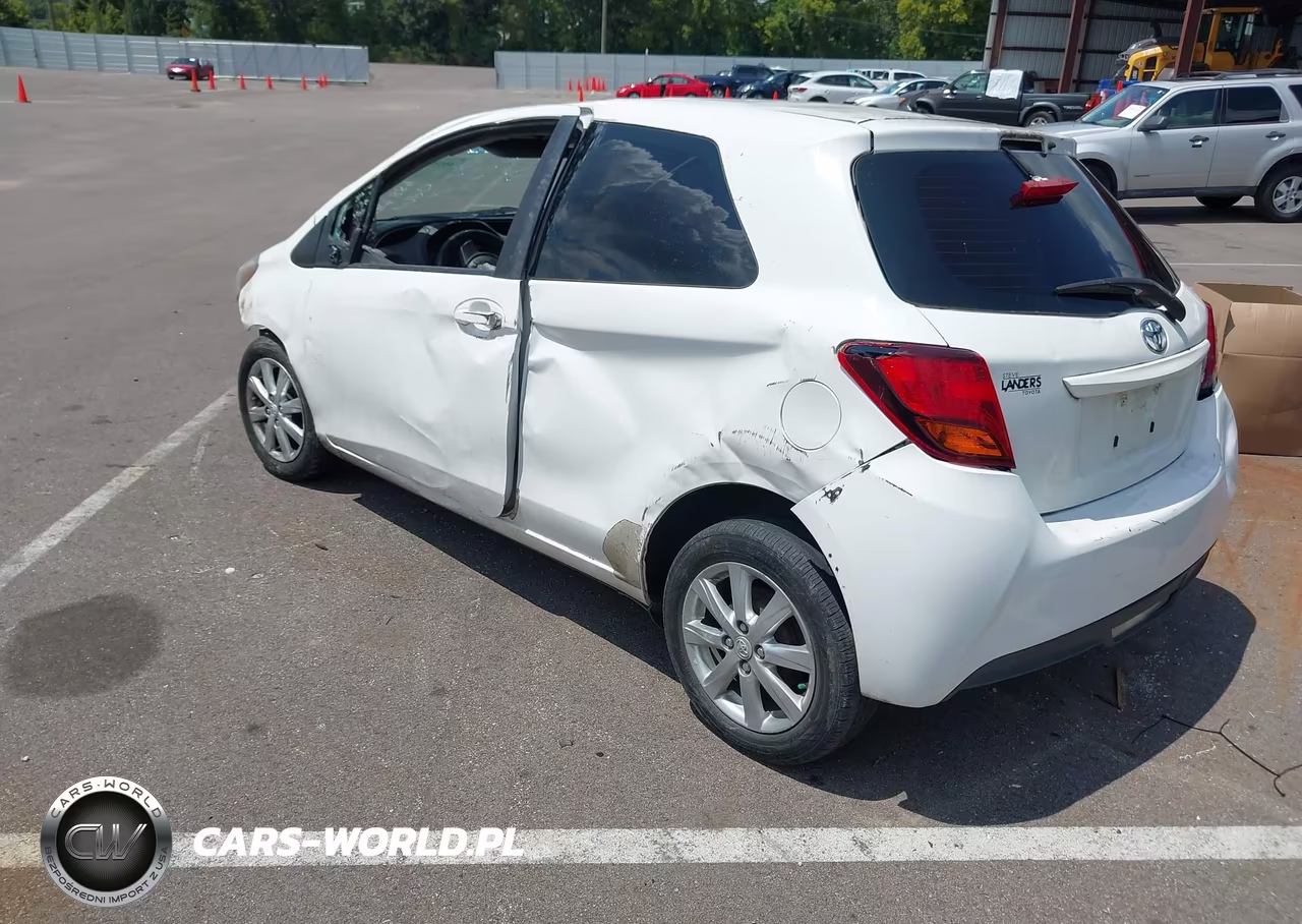 2015 Toyota Yaris Le VIN:VNKJTUD30FA055792 - 3