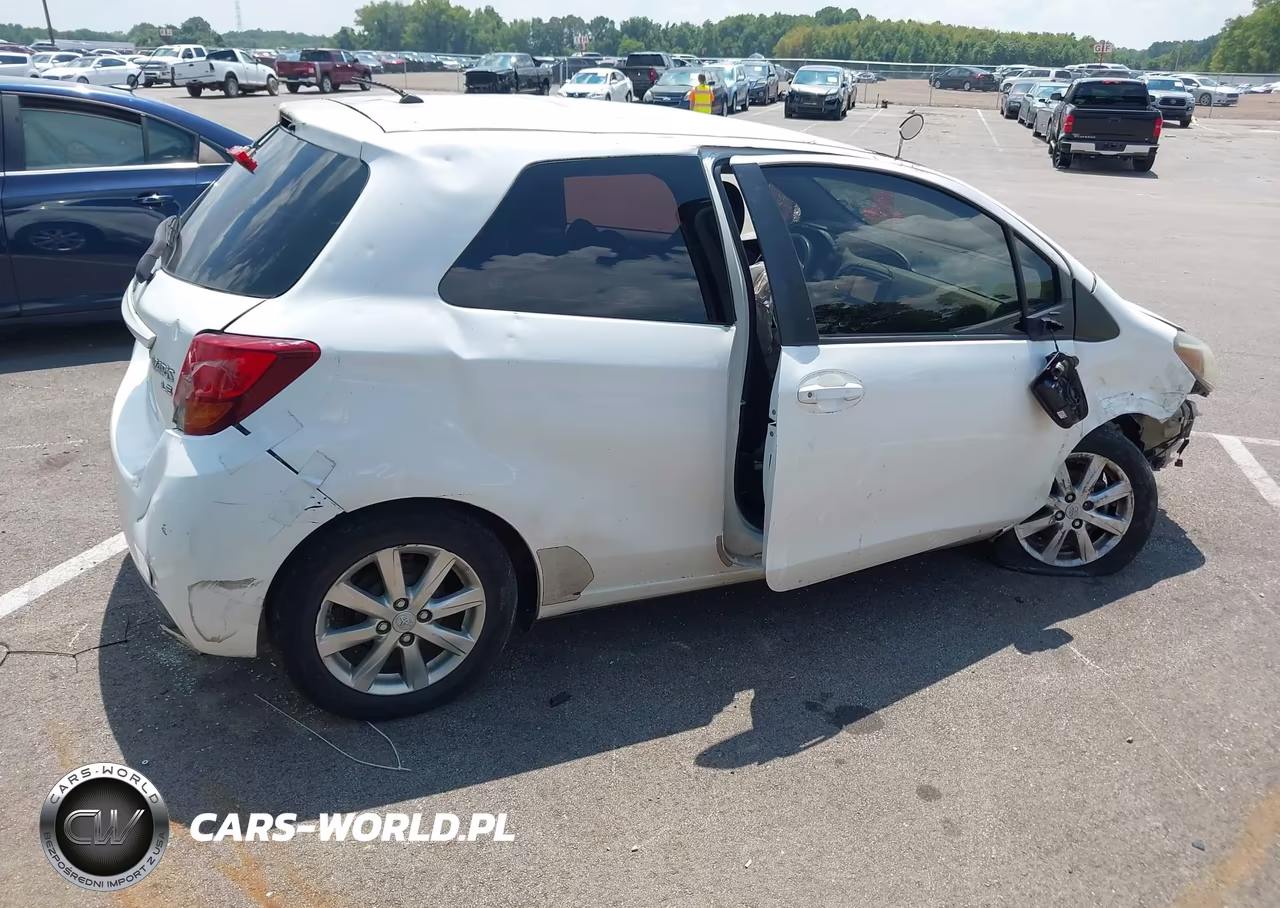 2015 Toyota Yaris Le VIN:VNKJTUD30FA055792 - 4