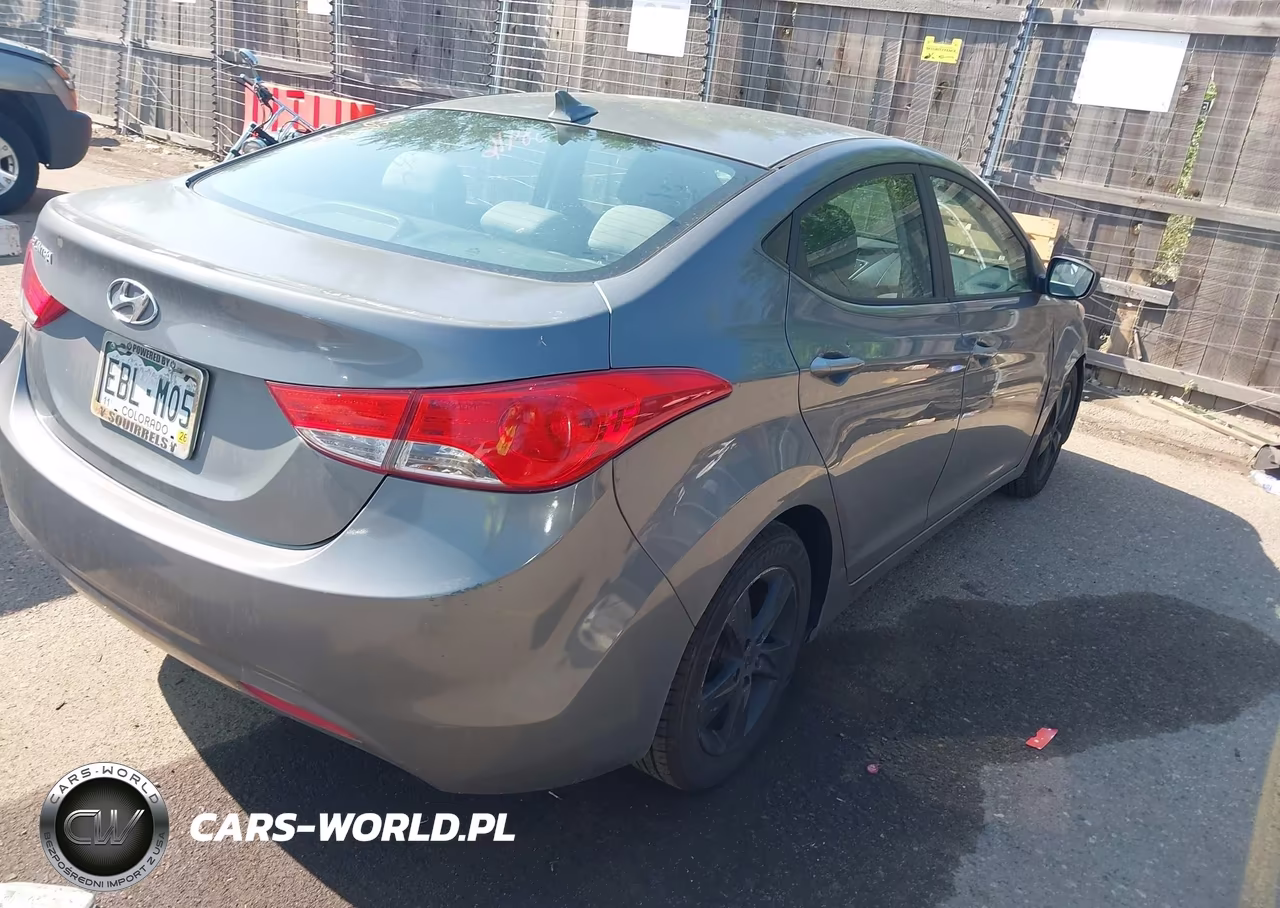 2013 Hyundai Elantra Gls VIN:5NPDH4AE6DH289857 - 4