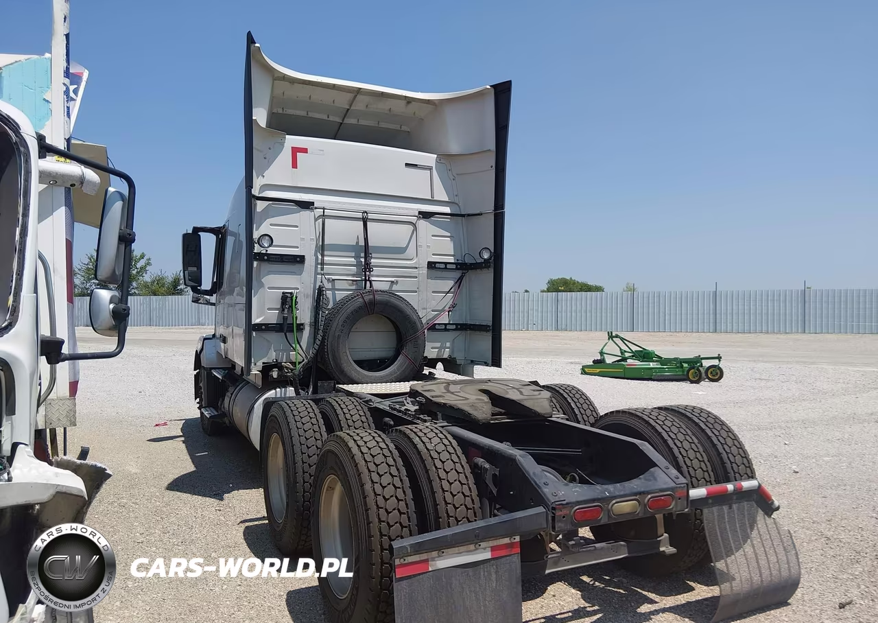 2017 Volvo Vnl VIN:4V4NC9EHXHN979061 - 3