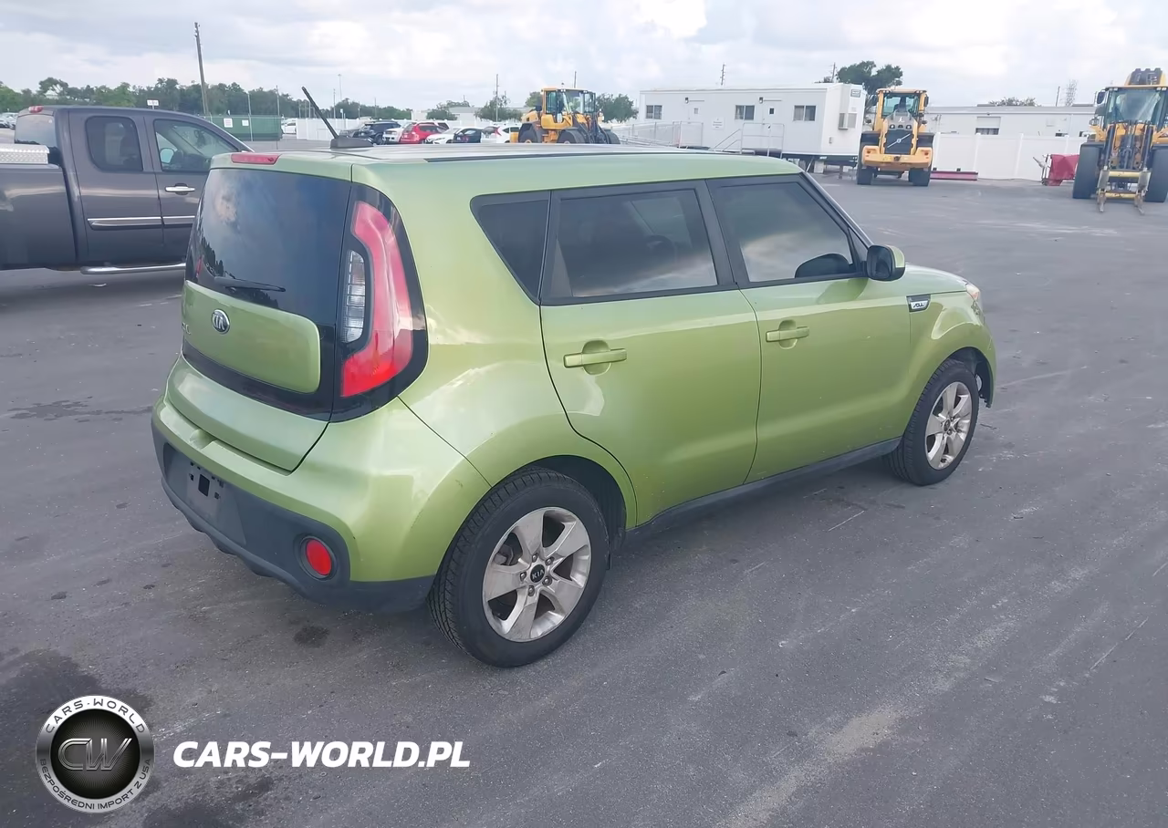 2018 Kia Soul VIN:KNDJN2A25J7902086 - 4