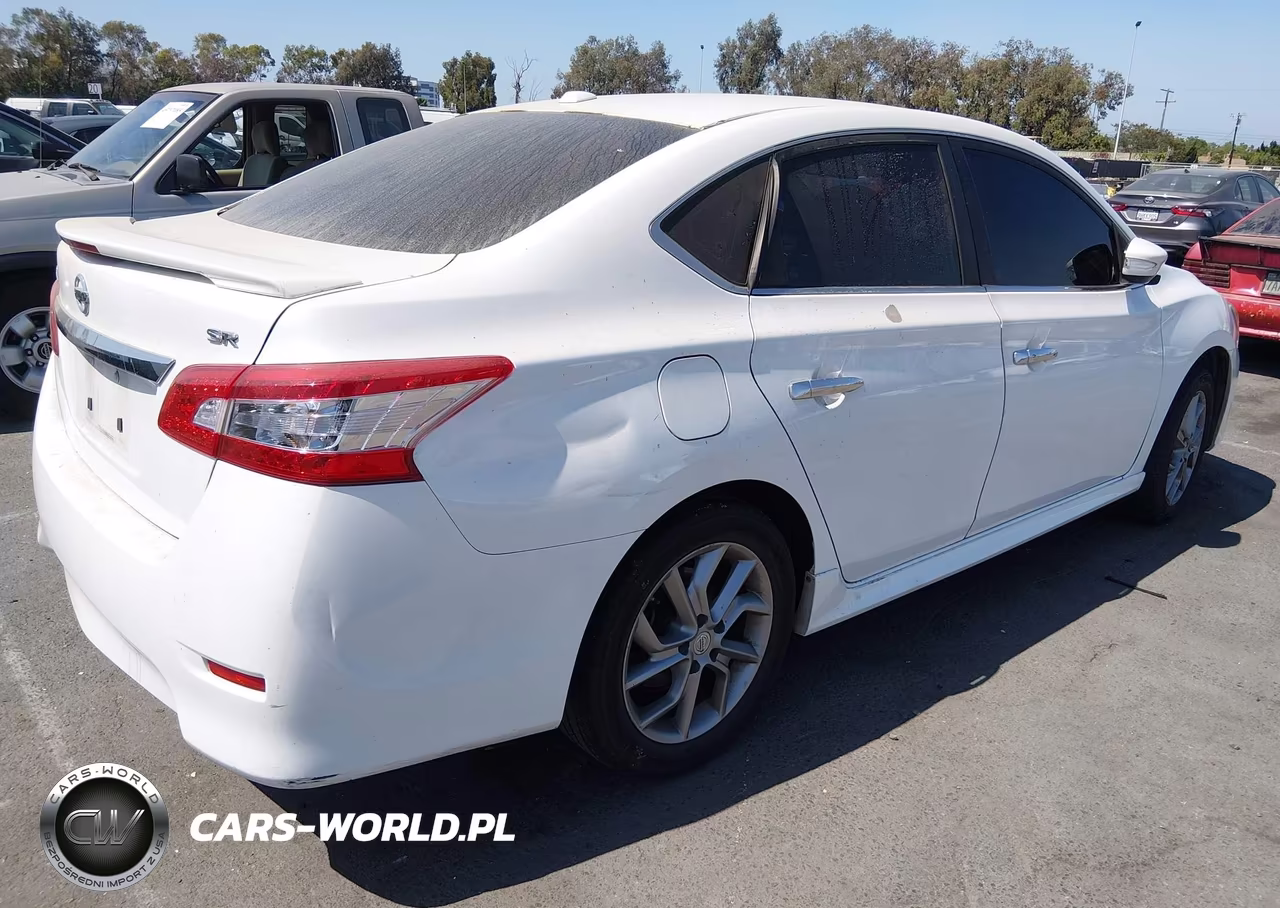 2015 Nissan Sentra Sr VIN:3N1AB7AP0FY335831 - 4