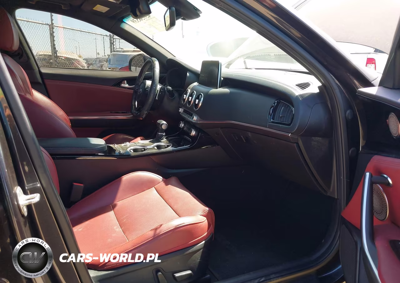 2021 Kia Stinger Gt-Line VIN:KNAE15LAXM6098250 - 5