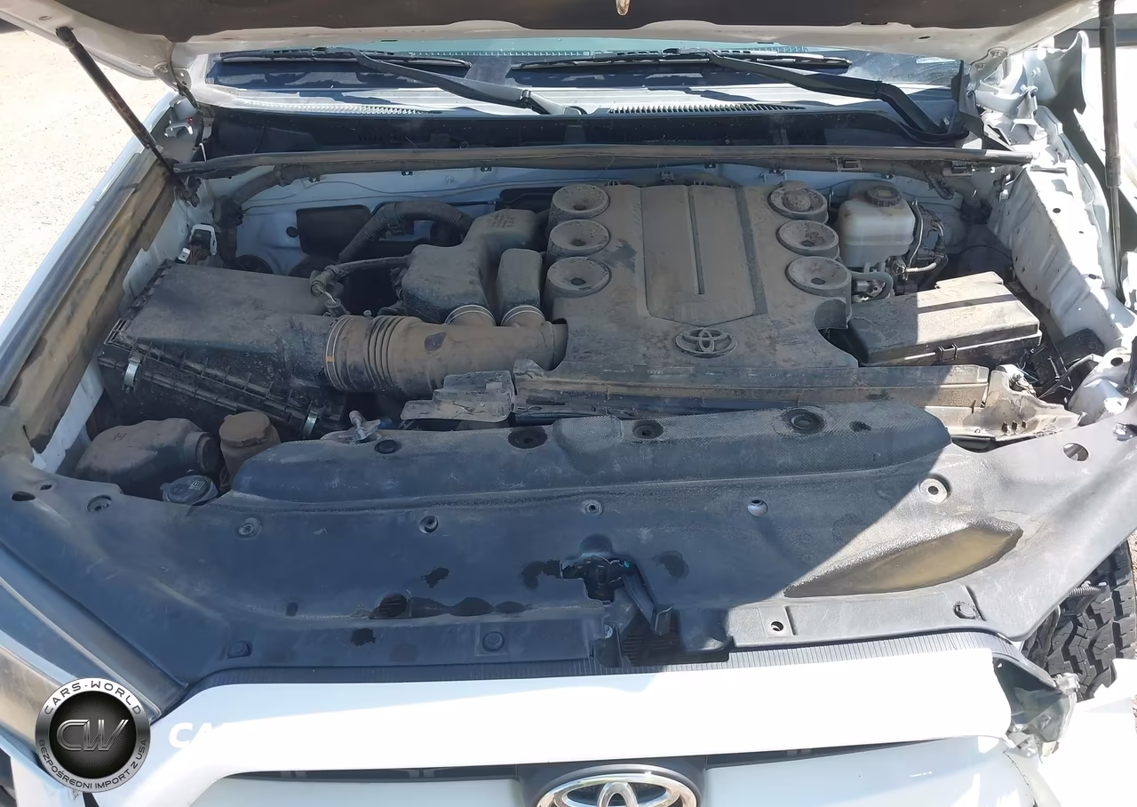 2018 Toyota 4Runner Sr5 Premium VIN:JTEBU5JR7J5500647 - 10
