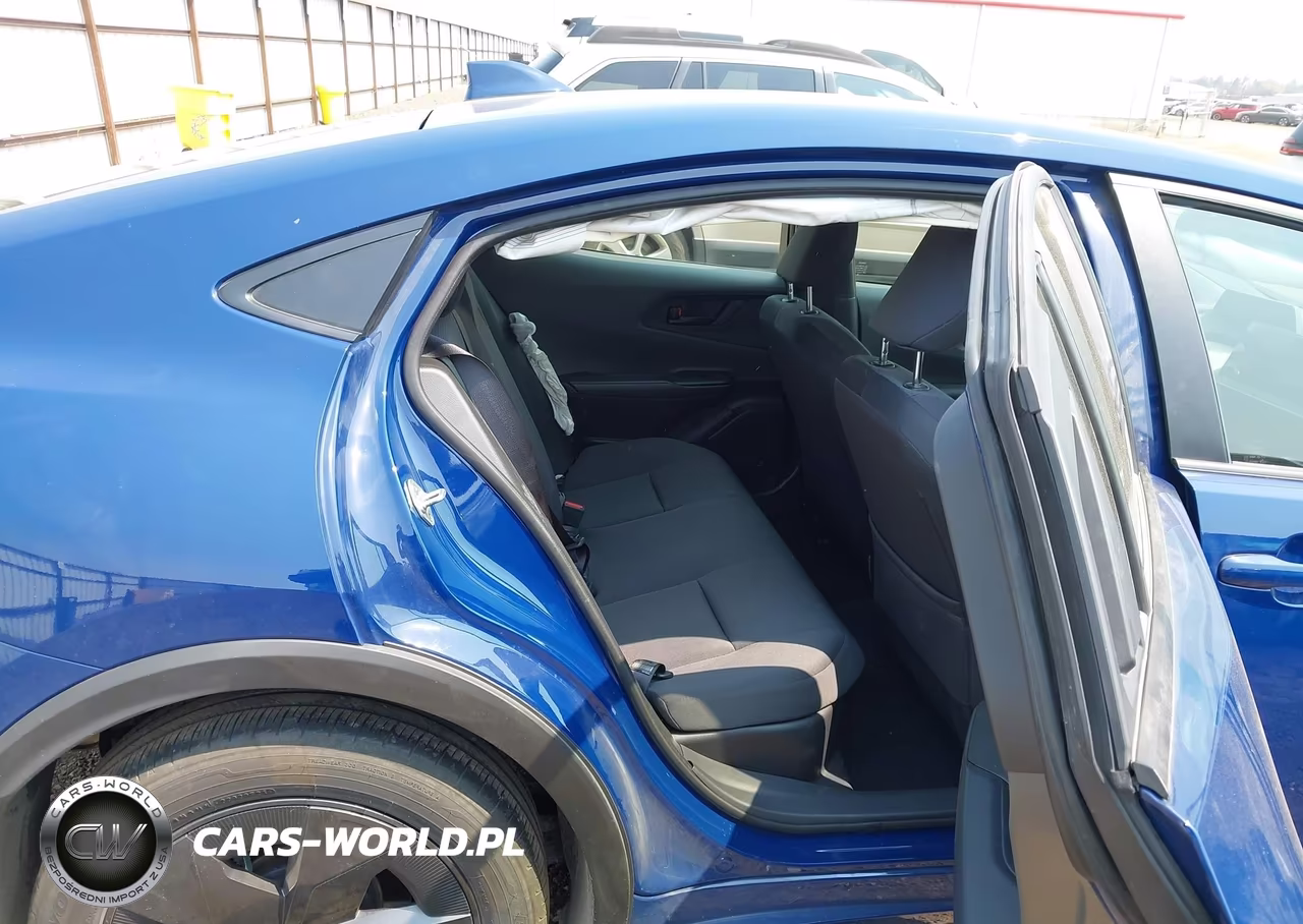 2025 Toyota Prius Le VIN:JTDACAAU0S3056119 - 8