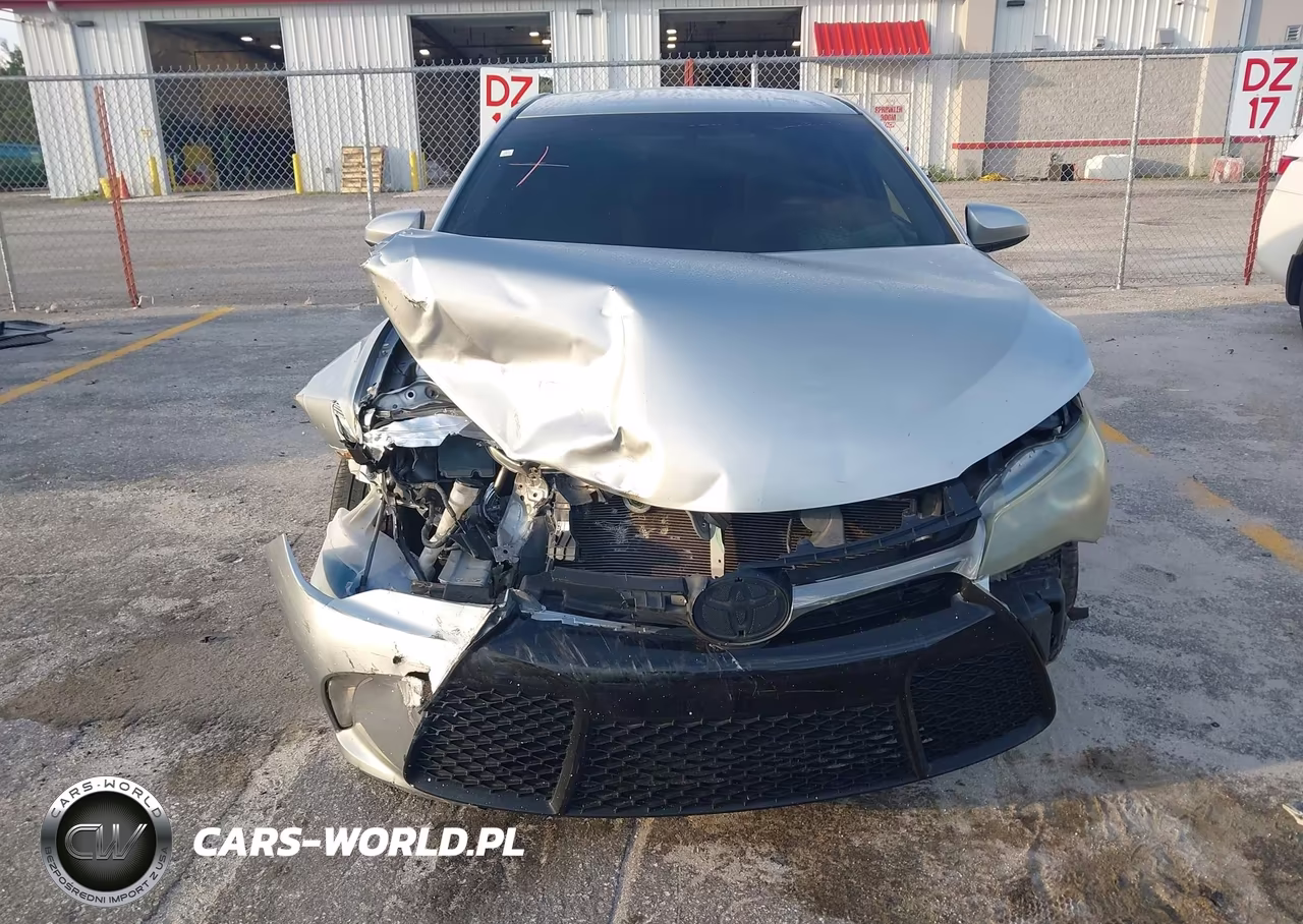 2015 Toyota Camry Se VIN:4T1BF1FK7FU499737 - 12