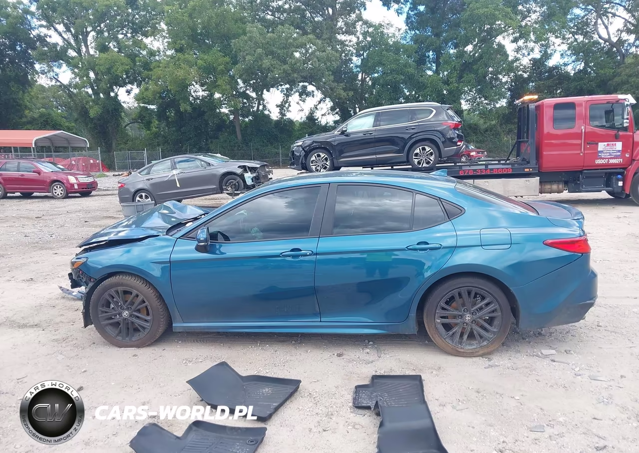 2025 Toyota Camry Se VIN:4T1DAACK2SU123937 - 14