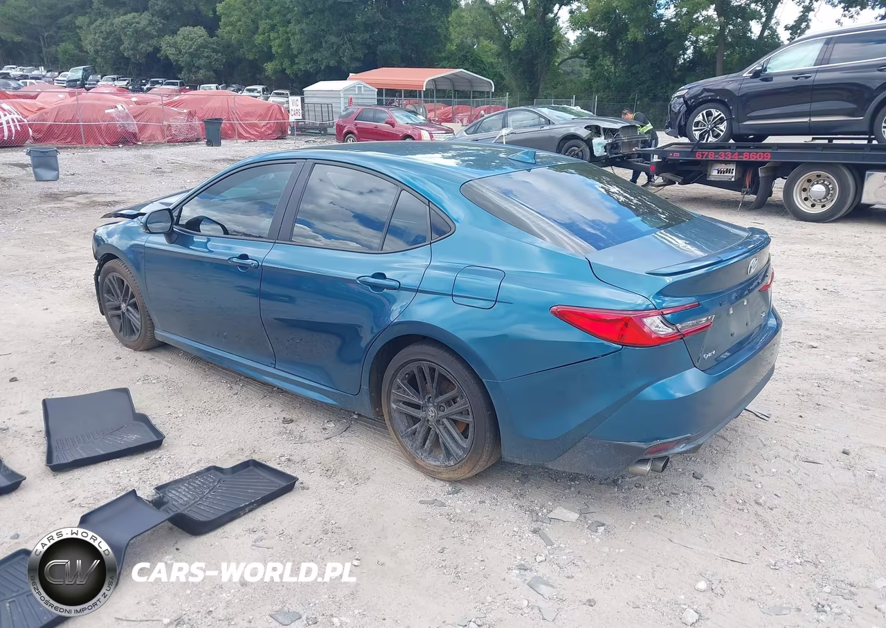 2025 Toyota Camry Se VIN:4T1DAACK2SU123937 - 3