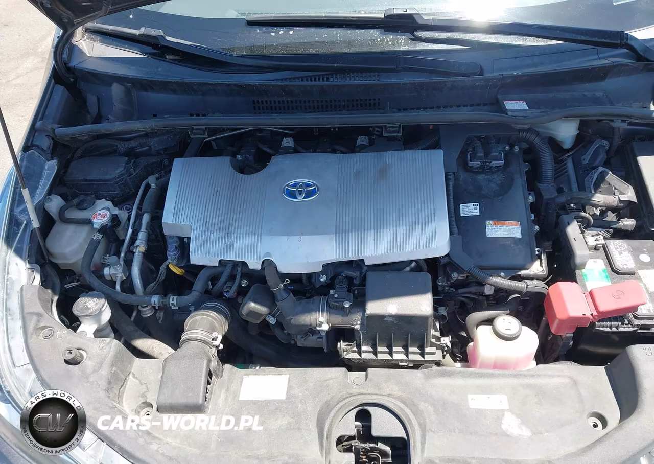 2020 Toyota Prius Le VIN:JTDKARFU3L3125338 - 10