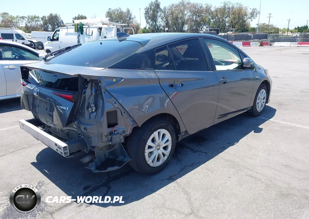 2020 Toyota Prius Le VIN:JTDKARFU3L3125338 - 4
